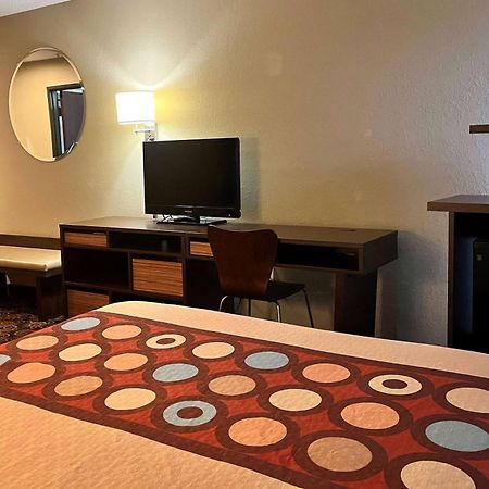Stacer Super 8 By Wyndham Evansville North מראה חיצוני תמונה
