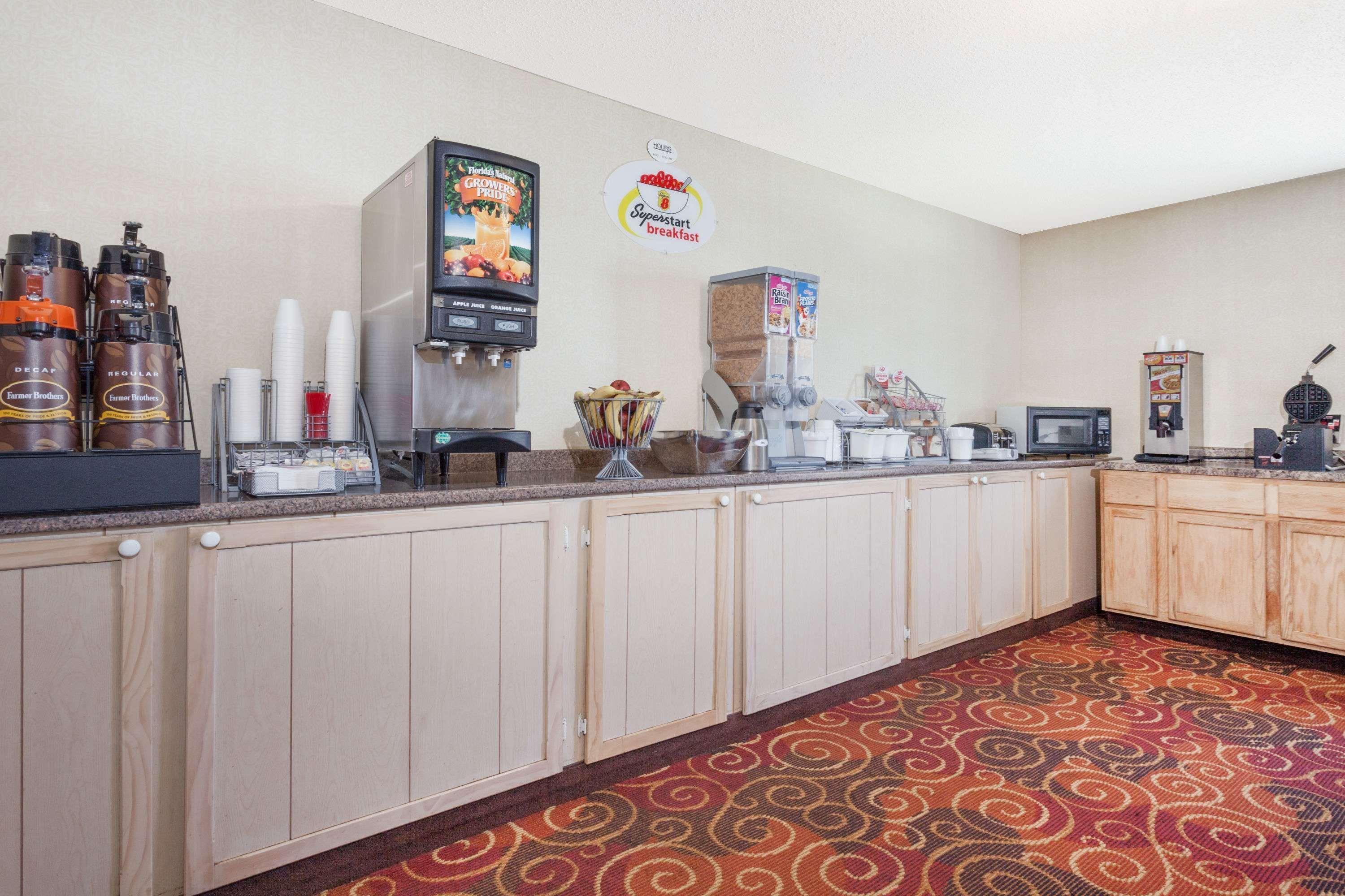 Stacer Super 8 By Wyndham Evansville North מראה חיצוני תמונה
