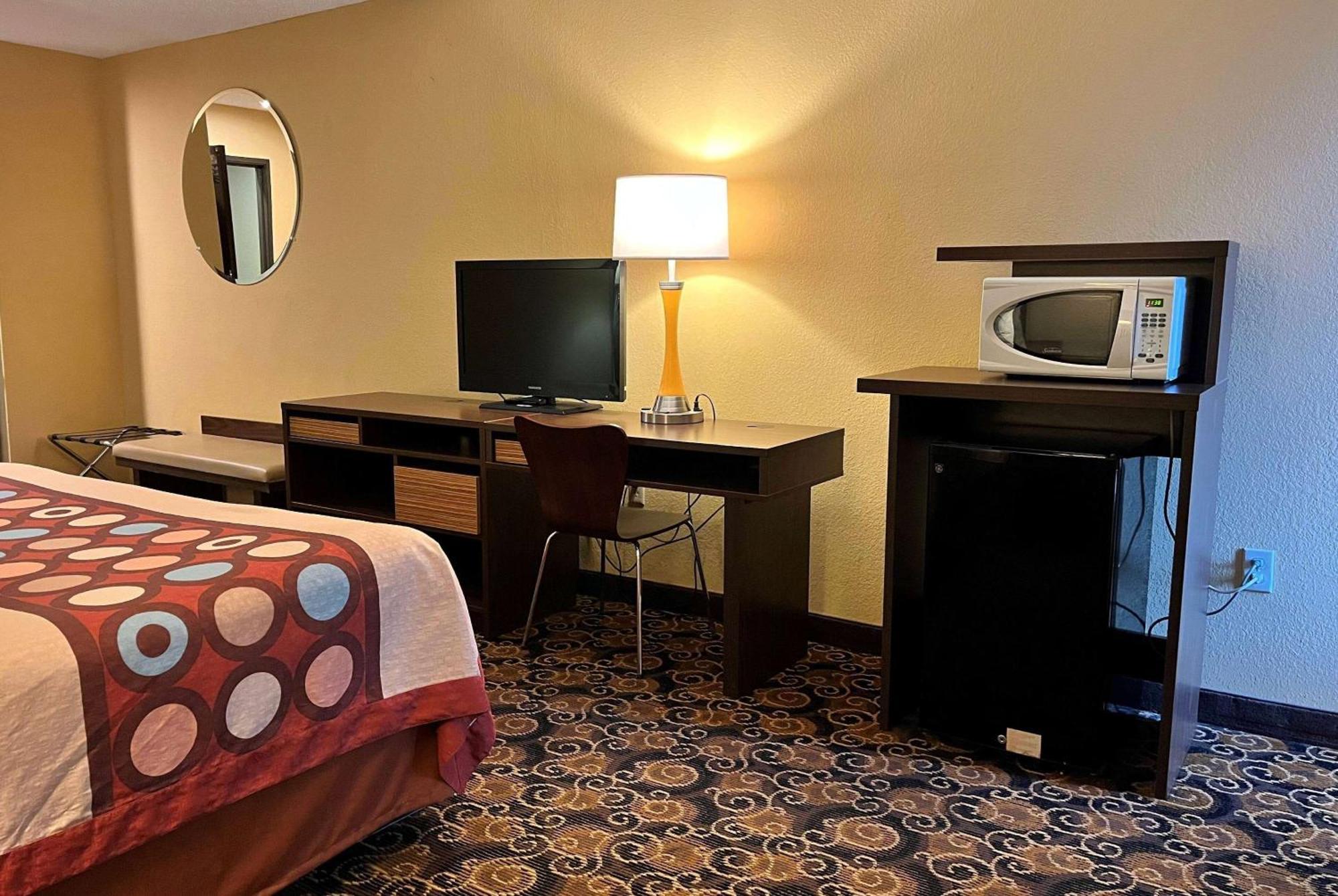 Stacer Super 8 By Wyndham Evansville North מראה חיצוני תמונה