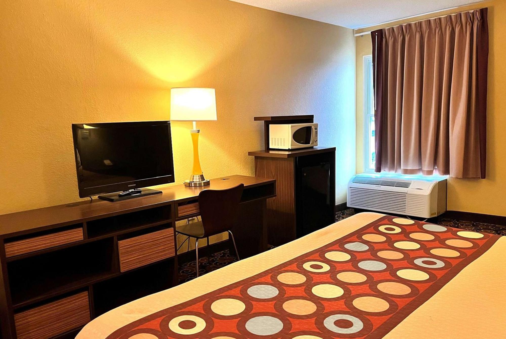 Stacer Super 8 By Wyndham Evansville North מראה חיצוני תמונה
