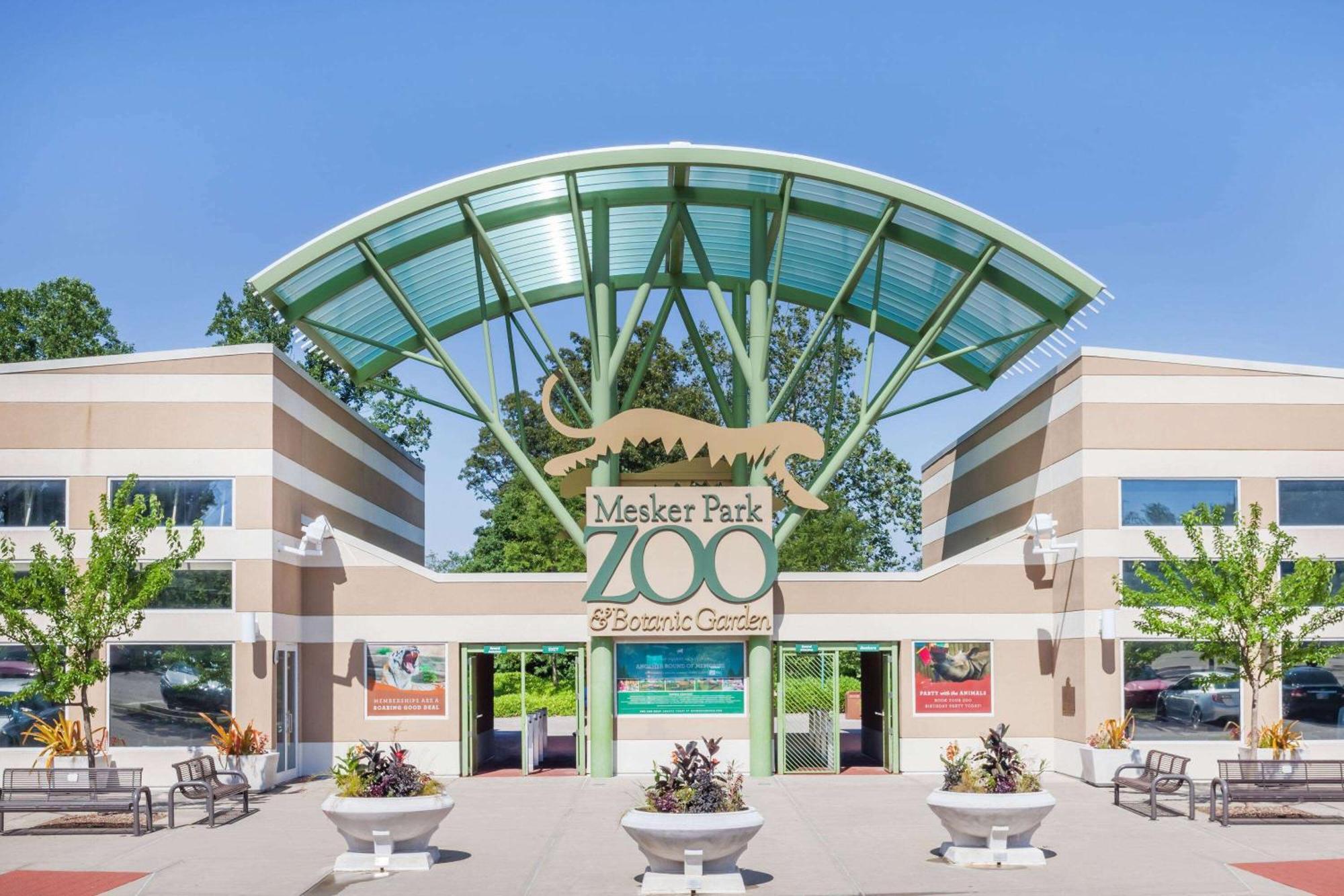 Stacer Super 8 By Wyndham Evansville North מראה חיצוני תמונה