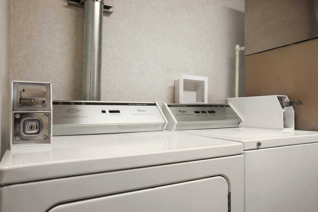 Stacer Super 8 By Wyndham Evansville North מראה חיצוני תמונה