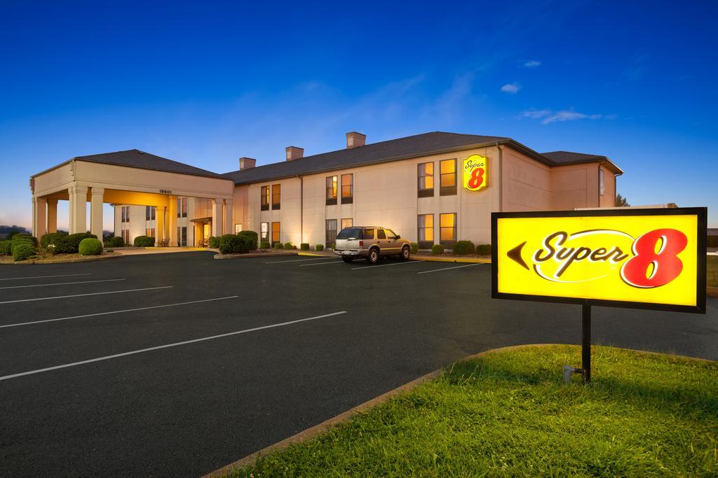 Stacer Super 8 By Wyndham Evansville North מראה חיצוני תמונה